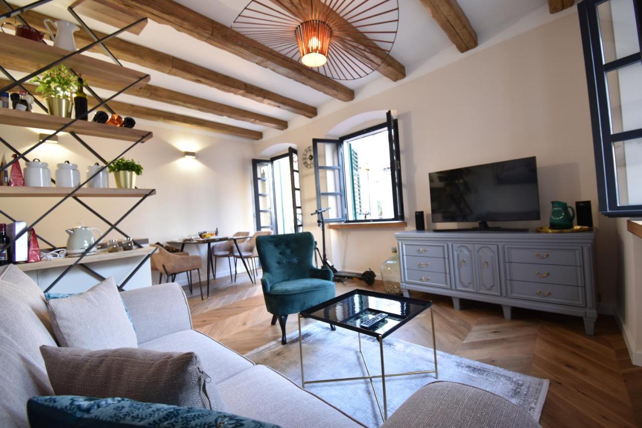 Palace M Apartment Sibenik
